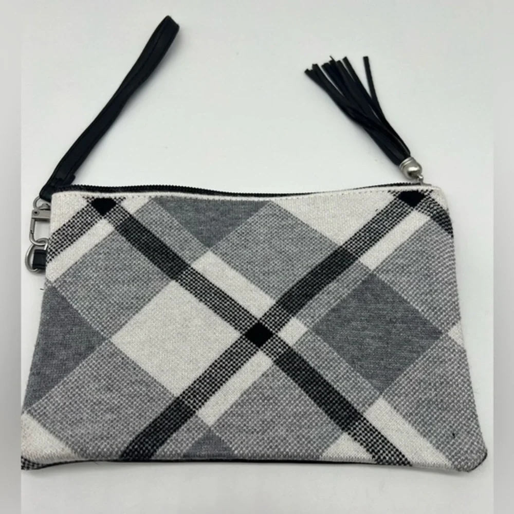 Cosmetic bag plaid with wristlet strap and tassel